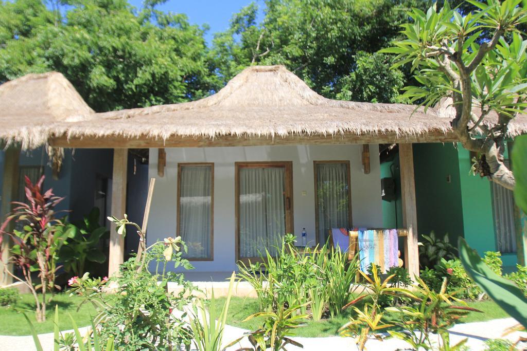 Maha Putri Bungalows Gili Trawangan Kültér fotó
